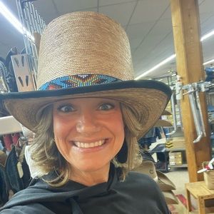 Meet your Posher, Sara